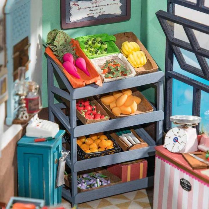 Actual product image Robotime Carl's Fruit Shop