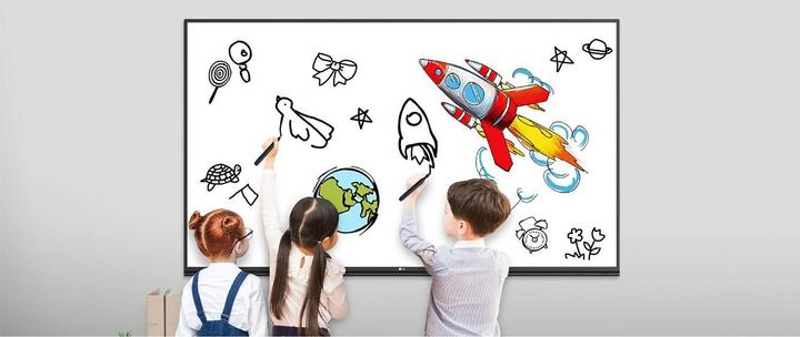 Actual product image LG Prof. Display 98TR3PJ-B (3840 x 2160 Pixels, 98")