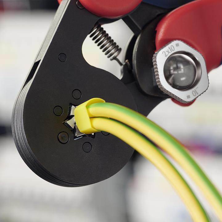Produktbild Knipex Selbsteinstellende Crimpzange für Aderendhülsen (180 mm)