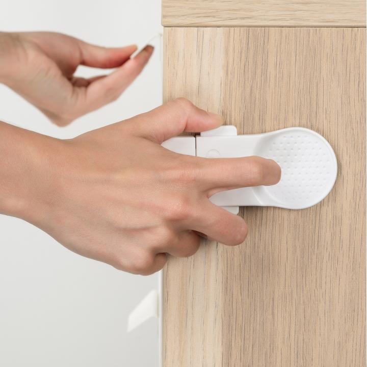 Actual product image Reer Drawer safety device