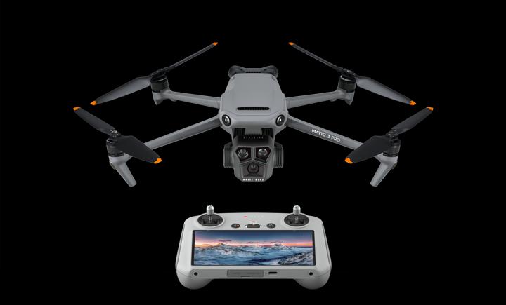 Image du produit DJI Mavic 3 Pro incl. RC (43 min, 958 g, 20 Mpx)