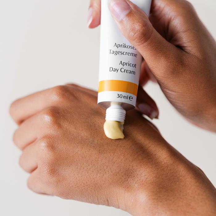 Produktbild Dr. Hauschka Aprikosen Tagescreme Tb 30 ml (30 ml, Tagescreme)