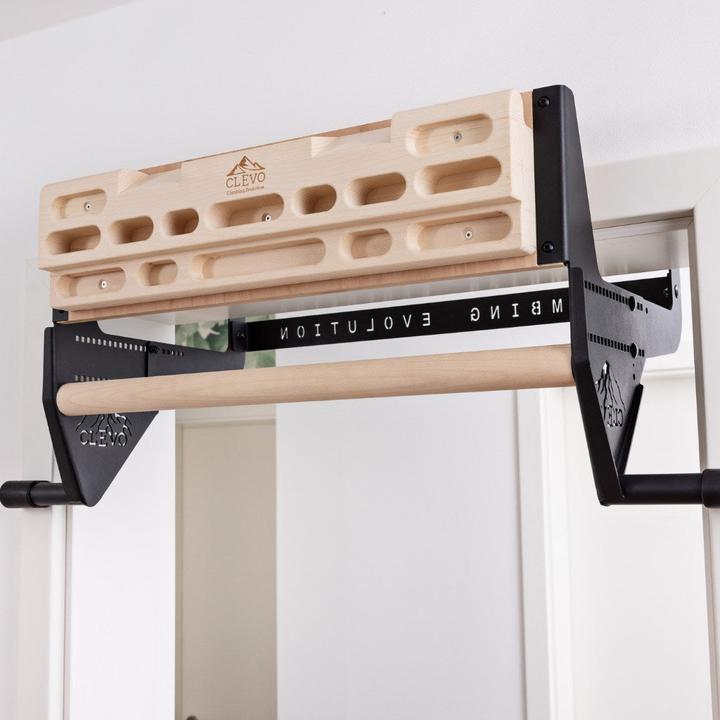 Actual product image Clevo Climbing CLEVO DOOR: Traufhngung fr Hangboard, Klimmzugstange und Kletter Hangutensilien