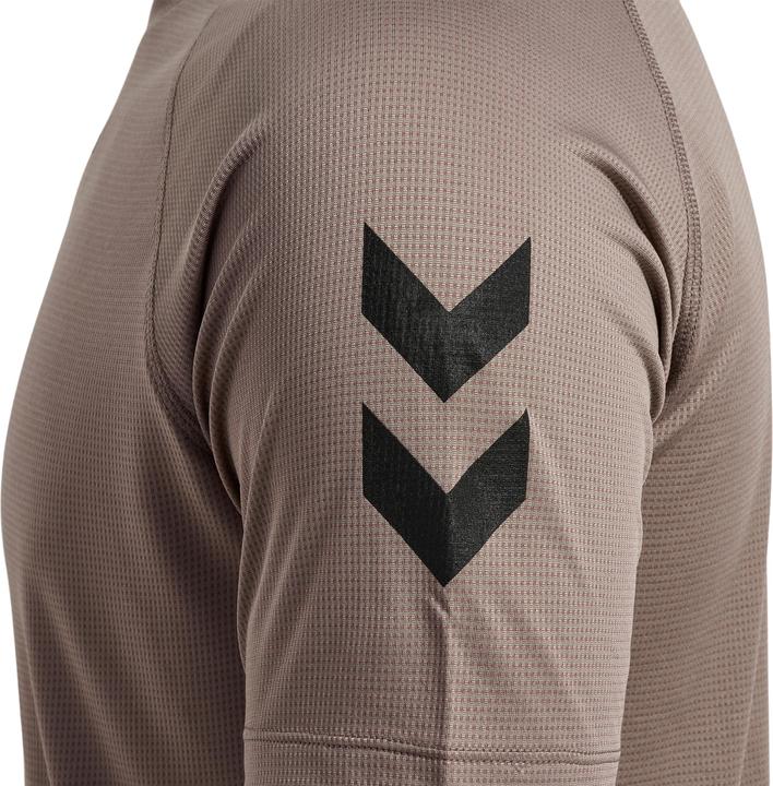 Actual product image hummel Mt Bow T-Shirt (L)
