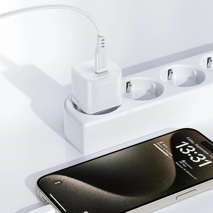 Productafbeelding Acefast Caricatore da muro A77 Mini PD 30W GaN + cavo USB-C - bianco (30 W)