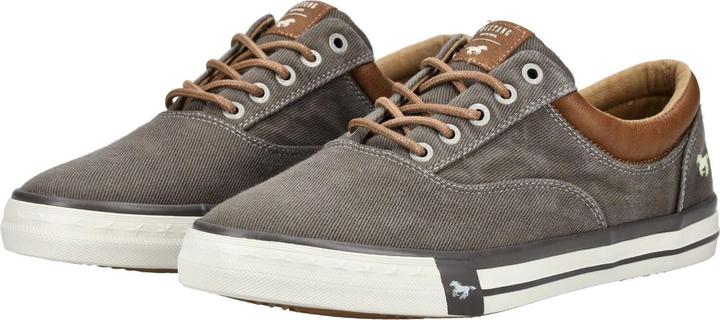 Produktbild Mustang Sneaker (42)