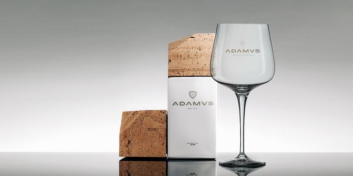 Produktbild Adamus Dry Gin (1 x 70 cl)
