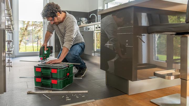 Produktbild Bosch Home & Garden UniversalSaw 18V-100