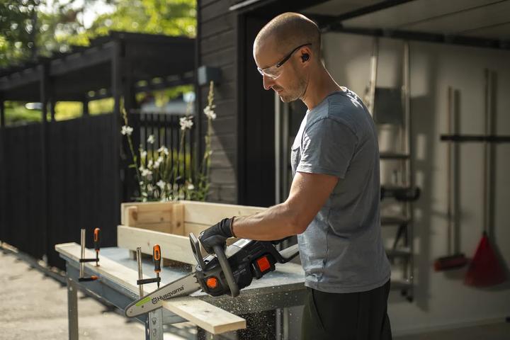 Actual product image Husqvarna Aspire C15X-P4A (Battery chain saw)