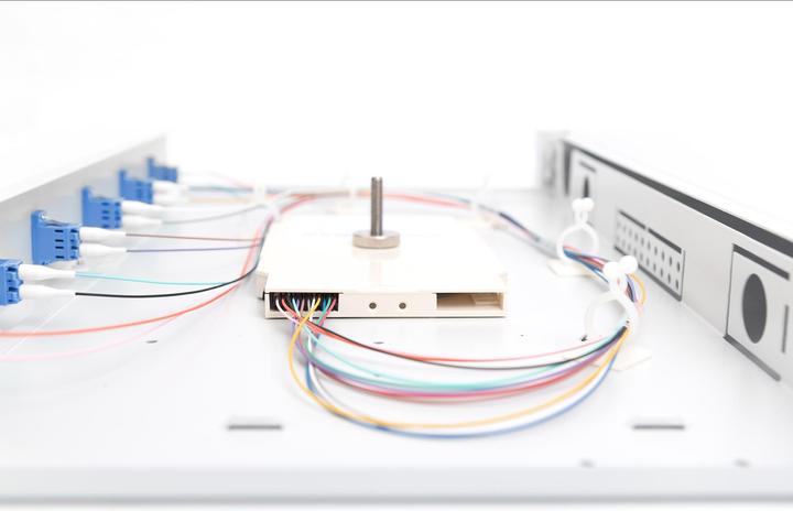 Actual product image Digitus Fiber Optic Splice Box, Equipped, LC, OS2 (S/UTP, CAT6, 0.28 m)