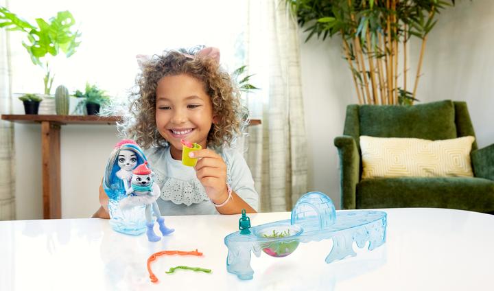 Actual product image Enchantimals Fishing Friends With Sashay Seal & Blubber Dolls
