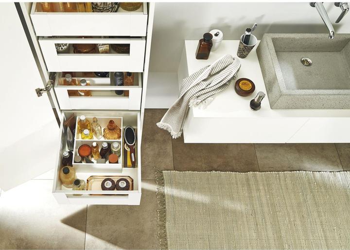 Actual product image Blum Space Tower Legrabox pure with railing TK 40kg NL550mm KB 600mm Silk white