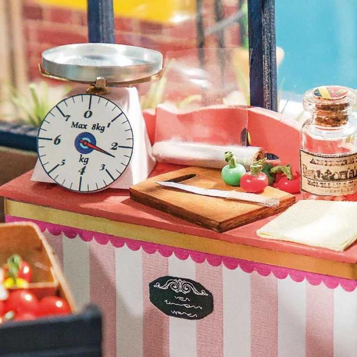 Actual product image Robotime Carl's Fruit Shop
