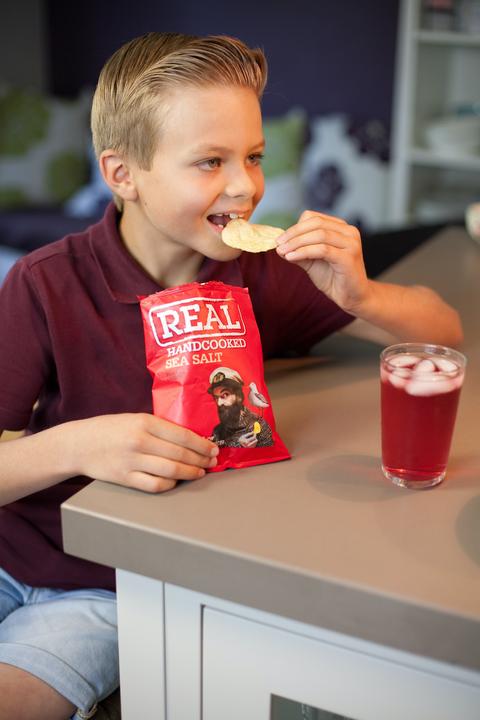 Actual product image Real Crisps Potato Chips - Sea Salt & Malt Vinegar (35 g)