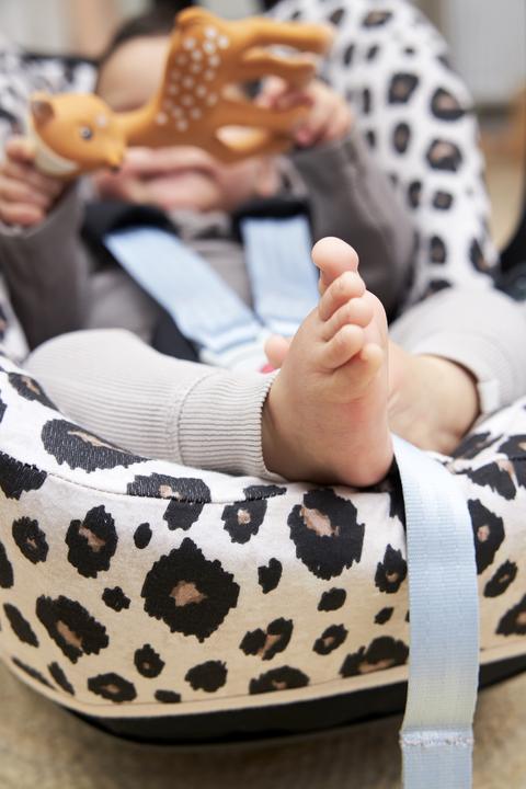 Produktbild Meyco Kindersitzbezug groep 0 Cloud-Z Leopard sand melange