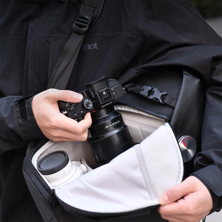 Actual product image VSGO Black Snipe 20L Commuting Camera Backpack (Photo backpack, 20 l)