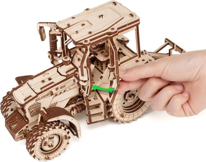 Produktbild Eco Wood Art Traktor BELARUS-82.3 mit Pflug - 3D Holzbausatz