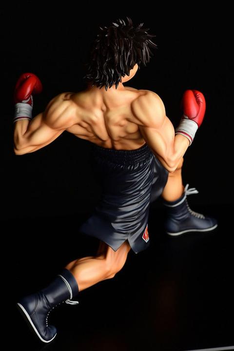 Actual product image Orca Hajime no Ippo statuette PVC 1/6 Takeshi Sendou Finish Blow Ver. Damage 29 cm