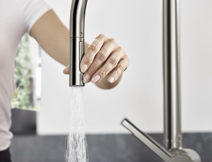 Productafbeelding hansgrohe HG ééngreeps wastafelmengkraan 210 TALIS M Uittrekbare vuistdouche RVS afwerking