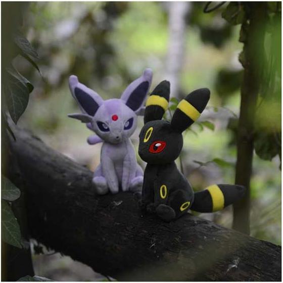 Immagine prodotto Pokémon Umbreon Seduto Cuties Peluche (15 cm)