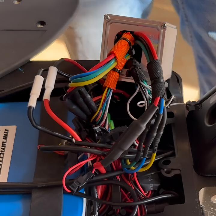 Actual product image Mini Motor Controller Vorne