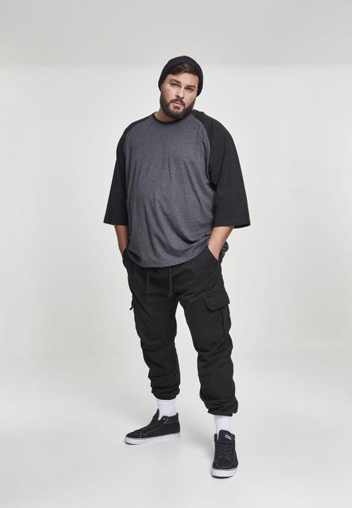 Actual product image Urban Classics Contrast 3/4 Sleeve Raglan Tee (5XL)