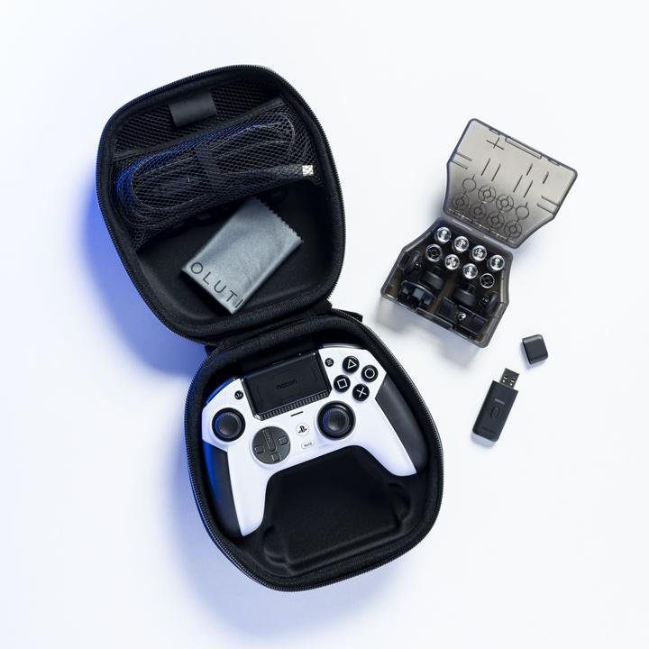 Productafbeelding Nacon Gaming Revolution 5 Pro Controller - Zwart (PS5, PS4)