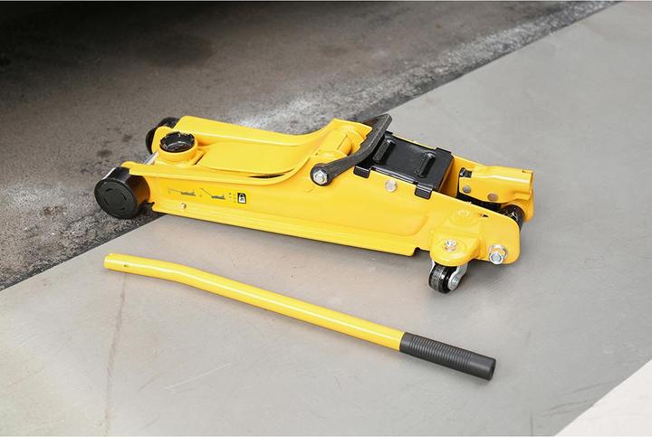 Produktbild Stanley STMT81251-1, Universal, 2000 kg, Hydraulischer Wagenheber, 8,5 cm, 38,1 cm, Schwarz, Gelb