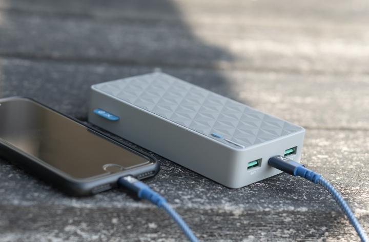 Produktbild Xtorm Fuel Series 4 (20000 mAh, 20 W, 74 Wh)