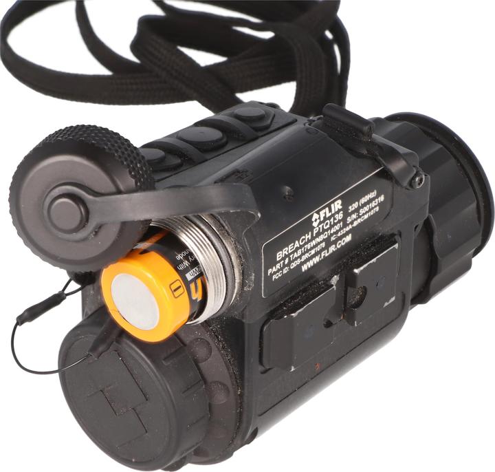 Produktbild AccuCell Akku CR123A für FLIR Breach PTQ136 Wärmebildkamera inklusive Ladegerät (1 Stk., Gerätespezifisch, 700 mAh, Akku)