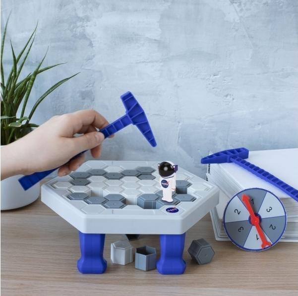Actual product image Nasa Moon Miner Game (German, French, Swiss German, Italian, English)