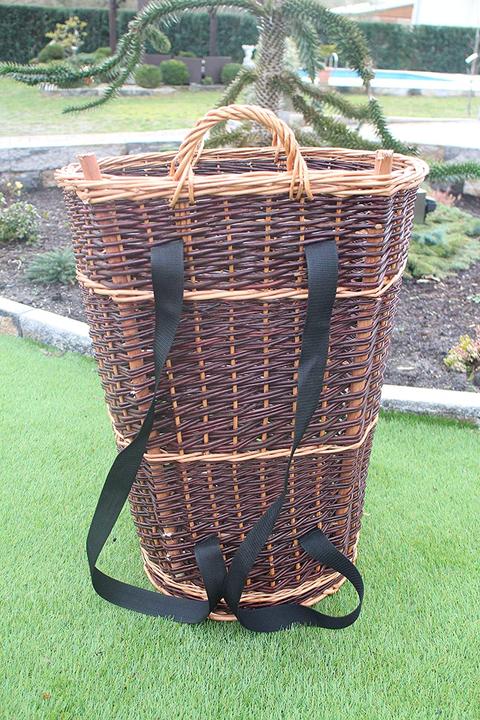 Actual product image Marcus Weidenhandel Back carry basket