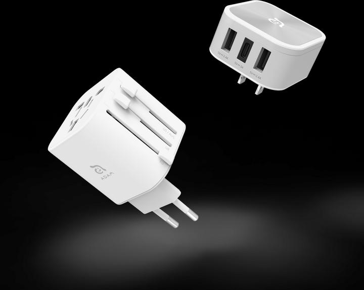 Image du produit Adam Elements OMNIA T3 | Blanc | Adaptateur de voyage universel avec ports de charge USB-C et USB-A