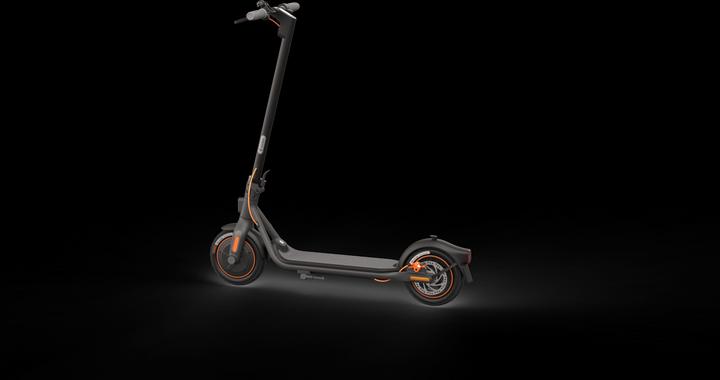 Actual product image Segway-Ninebot F40D (20 km/h, 40 km, 350 W)