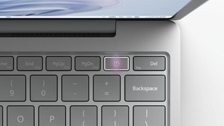 Produktbild Microsoft Surface Laptop Go 3 (12.40", Intel Core i5-1235U, 8 GB, 256 GB, DE)