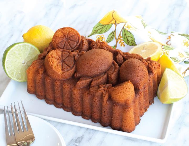 Produktbild Nordic Ware Citrus Blossom Loaf Pan (22 cm)
