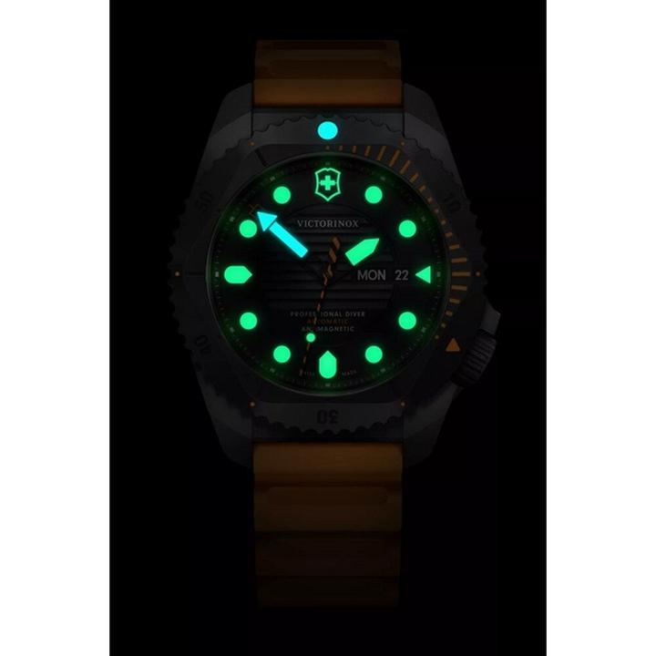 Produktbild Victorinox Dive Pro Automatic (Taucheruhr, 43 mm)
