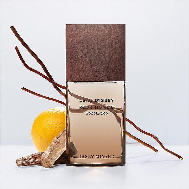 Actual product image Issey Miyake L'Eau D'Issey - Wood & Wood Eau de Parfum (Eau de parfum, 100 ml)