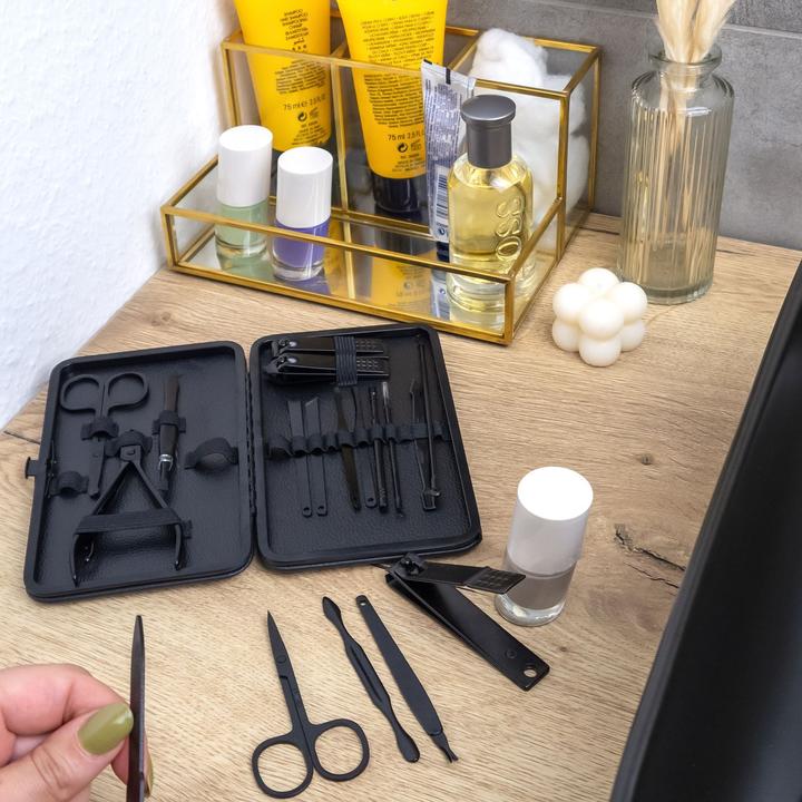 Actual product image Intirilife Manicure set
