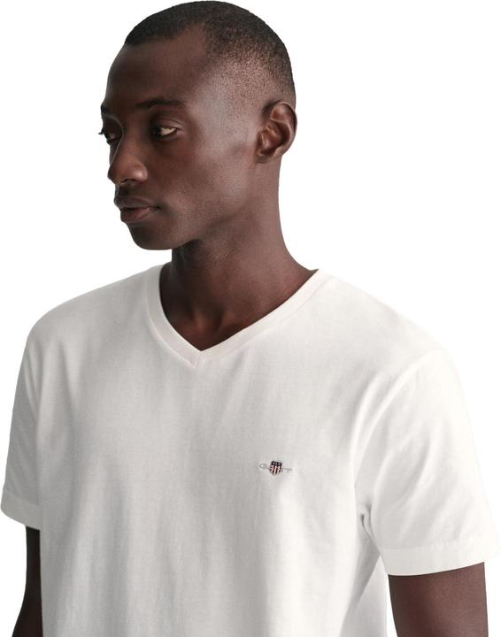 Actual product image GANT Slim Shield V-Neck T-Shirt (4XL)