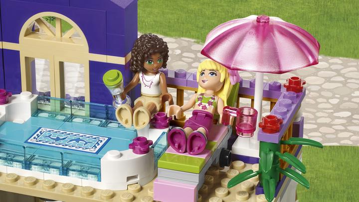 Actual product image LEGO Friends Heartlake Grand Hotel (41101, LEGO Friends)