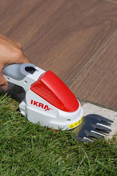 Actual product image Ikra IGBS 1054 (with bag& knife) (Cordless hedgecutters)
