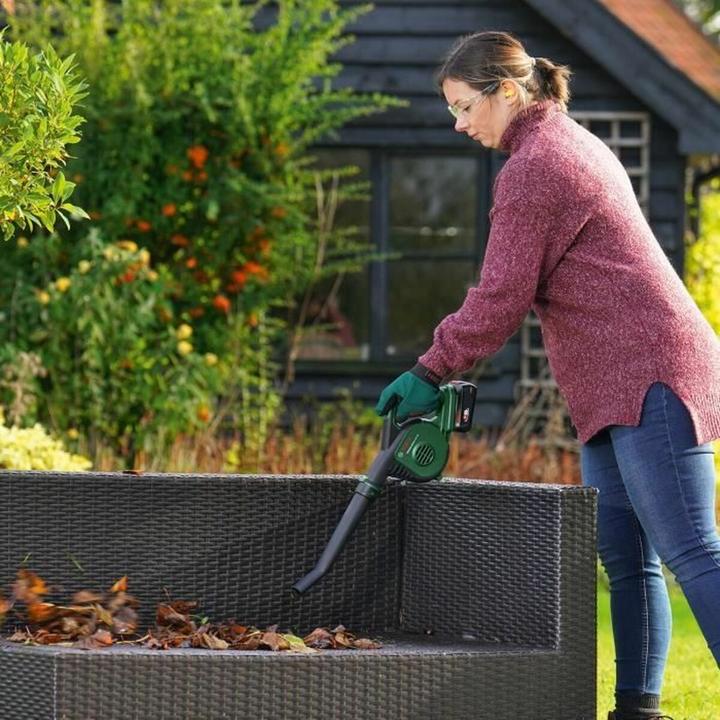 Actual product image Bosch Home & Garden Universal (Rechargeable battery operated, Leaf blower)