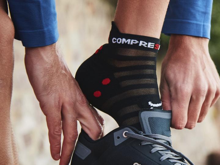 Image du produit Compressport Chaussettes Pro Racing v4.0 Ultralight Run Low (42 - 44)