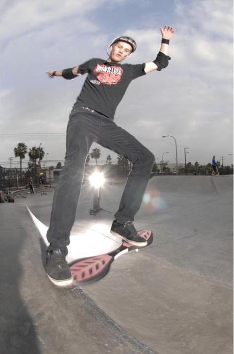 Produktbild Razor Skateboard Ripstick Airpro Red (32.09")