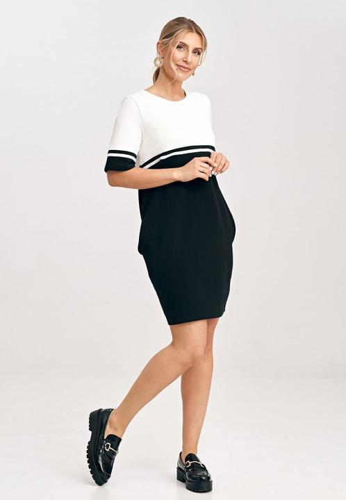Actual product image Figl Everyday dress model (XS)
