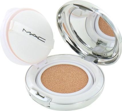Actual product image MAC Cosmetics Light Cushion Foundation Lightful C Coral Grass Extra Light Rose SPF50