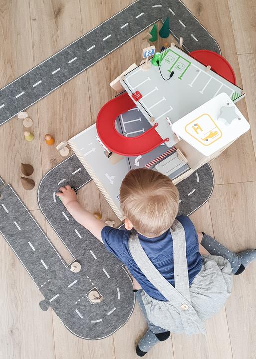 Actual product image small foot Parking Garage Premium