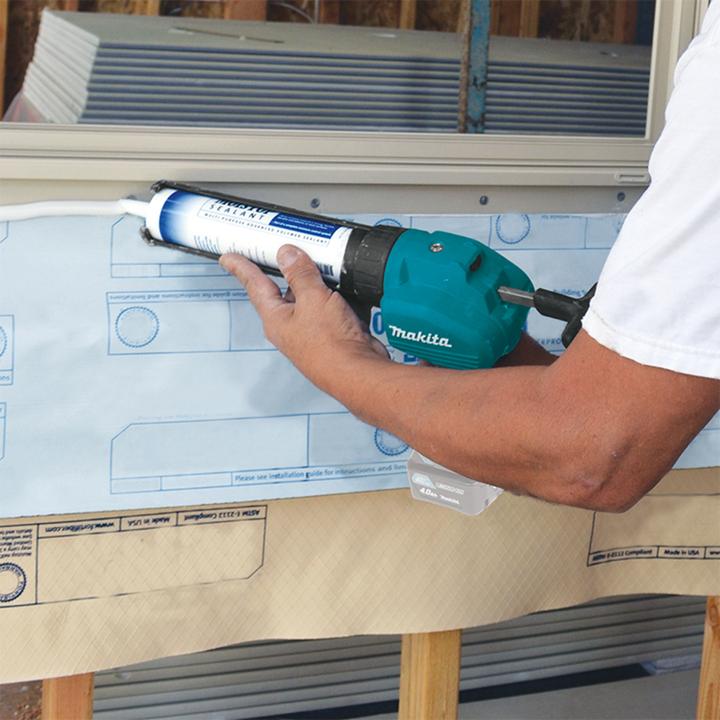 Actual product image Makita Adhesive and silicone extruder