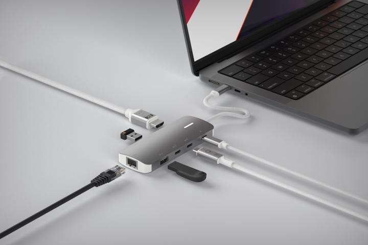 Produktbild LINQ Connects 8in1 8K PRO USB-C Multiport Hub 140W (USB-C, 8 Ports)